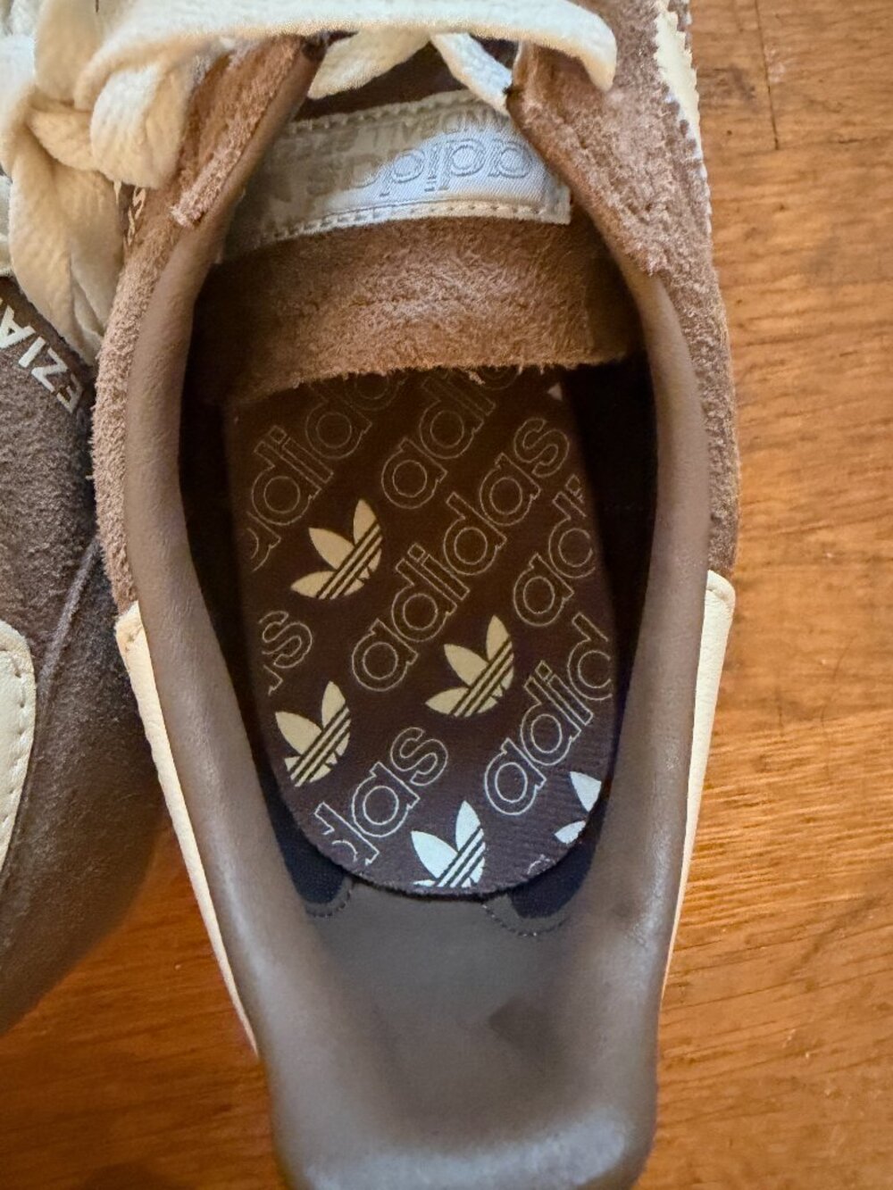 Adidas Handball Spezial Shoes - Picture 5 of 7